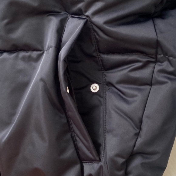 short satin puffer coat - Picture 12 of 13